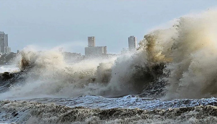 গুজরাটে সাম্প্রতিক ঘূর্ণিঝড়ের আশঙ্কা তৈরি হয়েছে